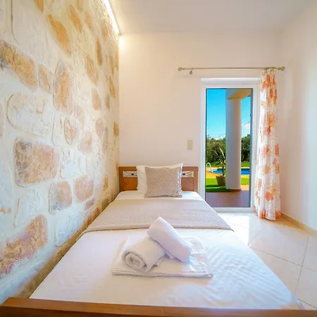 Villa Lima Pool & Jacuzzi Chania Vamos