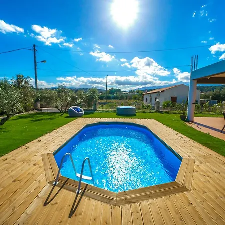 Lima Pool & Jacuzzi Chania * Vamos