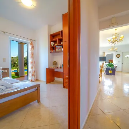 וילה Lima Pool & Jacuzzi Chania ואמוס