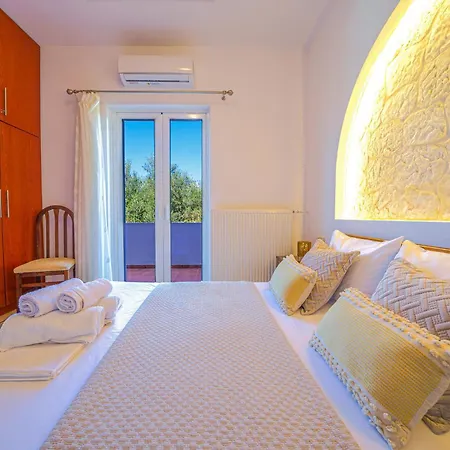 Lima Pool & Jacuzzi Chania * ואמוס