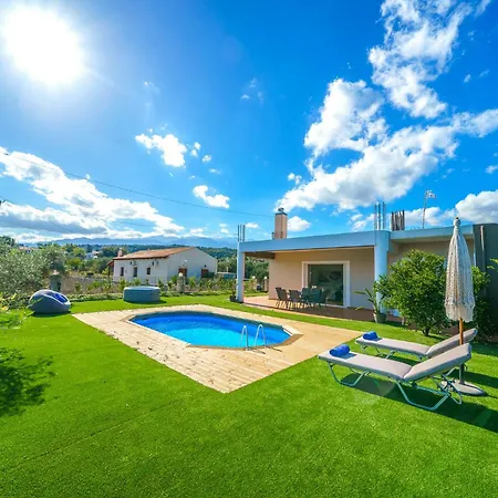 Lima Pool & Jacuzzi Chania